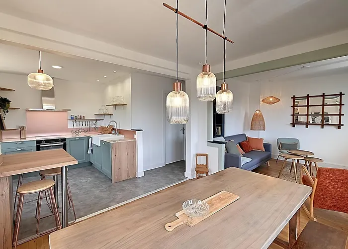 Дом отдыха Le Chemin Des Cerisiers - Maison Vue Montagne *