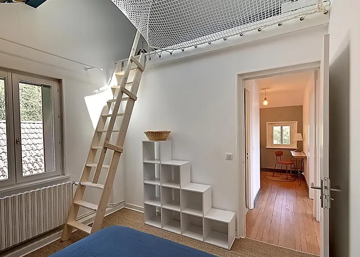 Дом отдыха Le Chemin Des Cerisiers - Maison Vue Montagne Ле-Толи